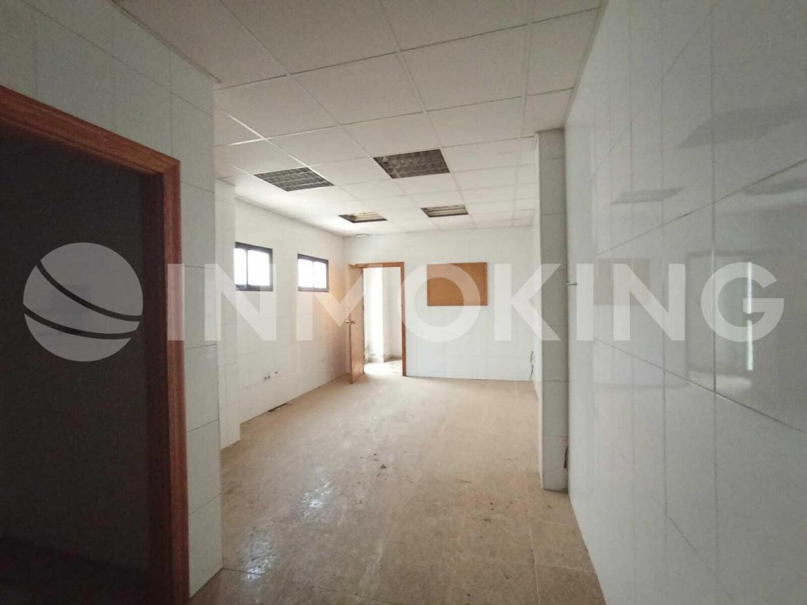 Foto de la propiedad Nave  Alquiler Pol. Ind. San Gínes. 